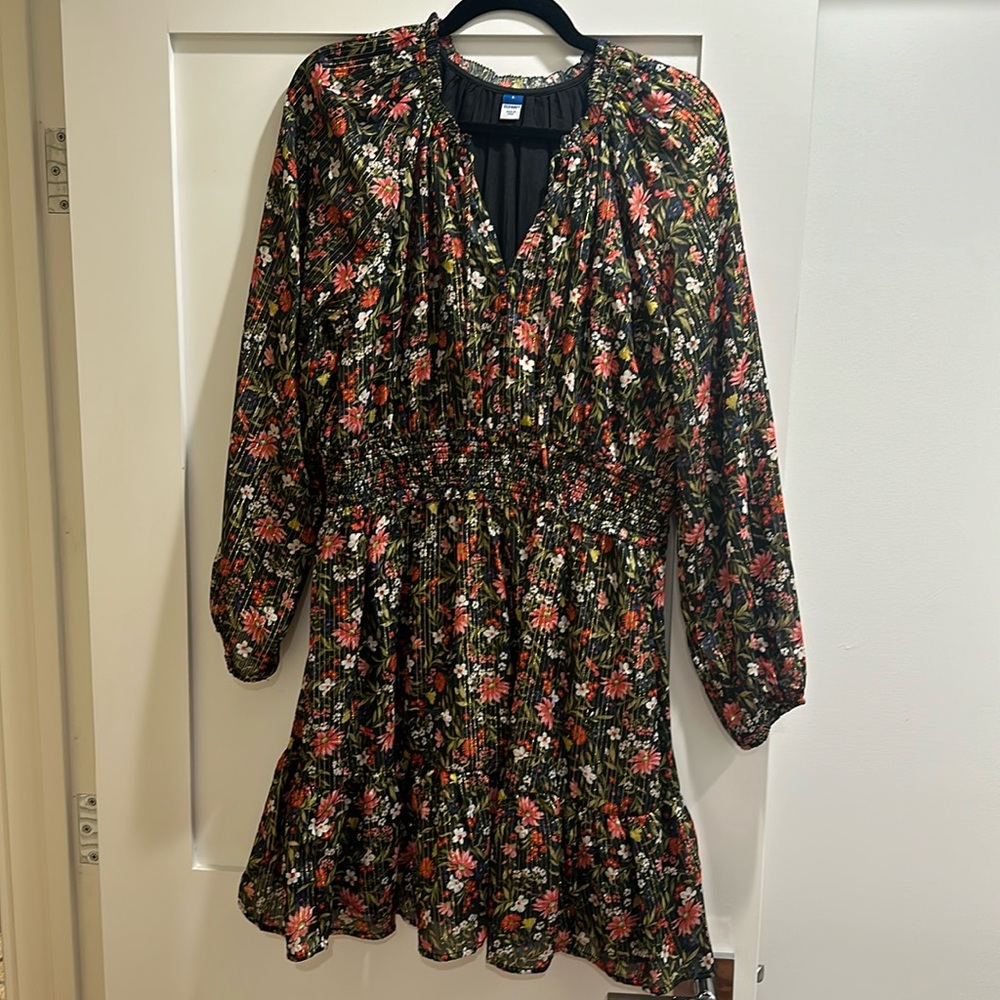 Balloon sleeve dress
